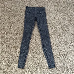 Lululemon grey leggings size 4